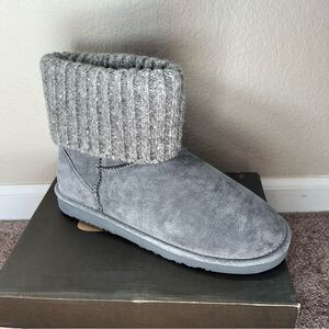 Lamo Women's 11 Slipper Comfy Booties NWT.